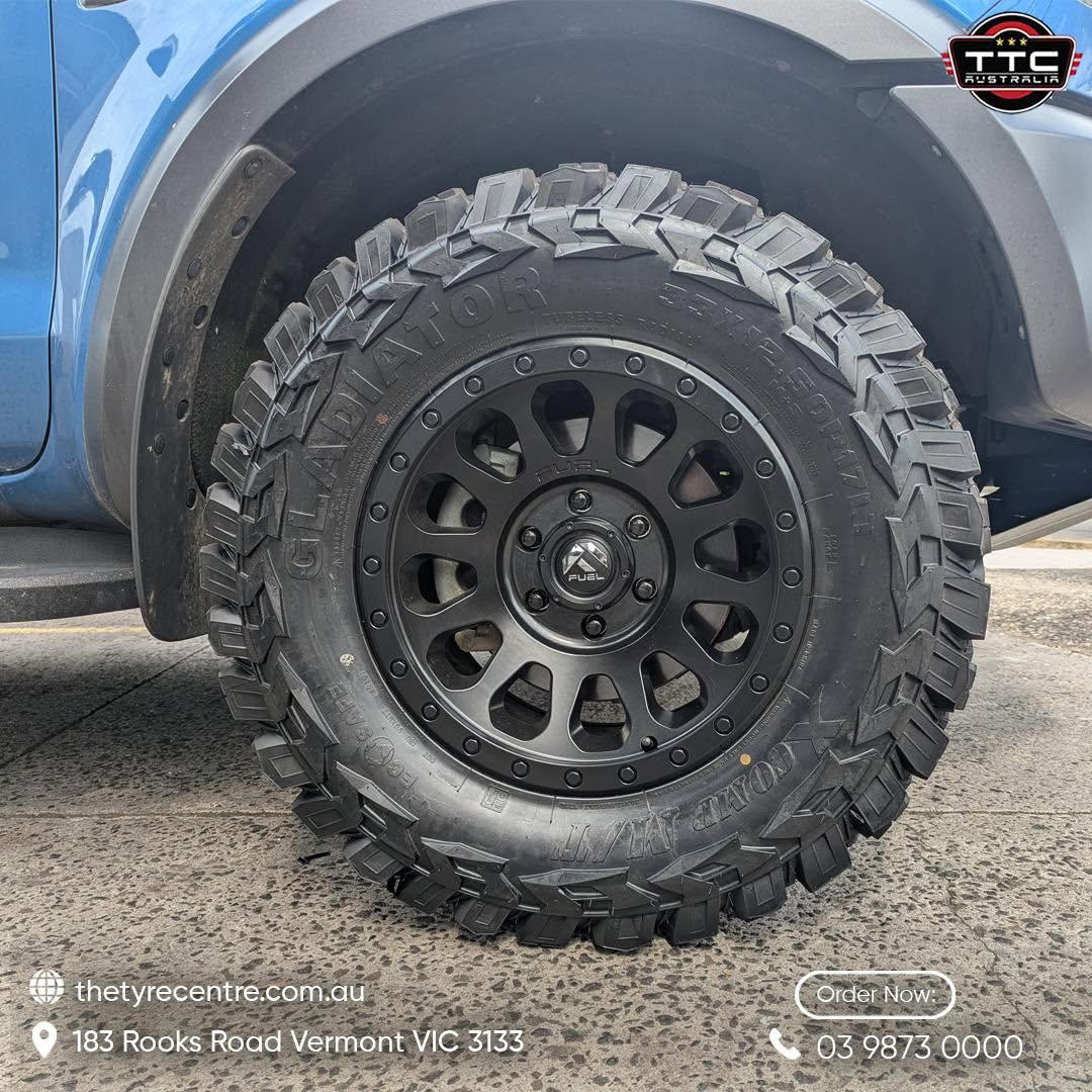 17 inch Fuel Vector D579 Wheels